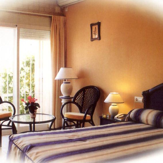 Hotel Playa Canet 3*