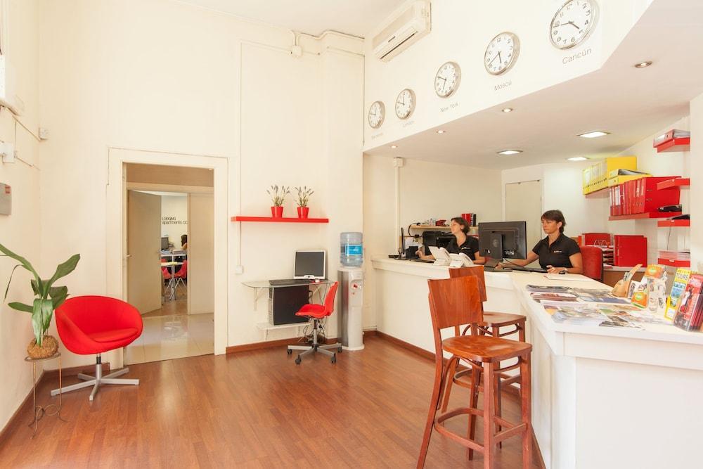 Center-eixample Apartment