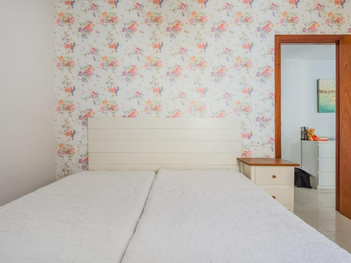 Spacious In With Swimming Pool Holiday home Oliva