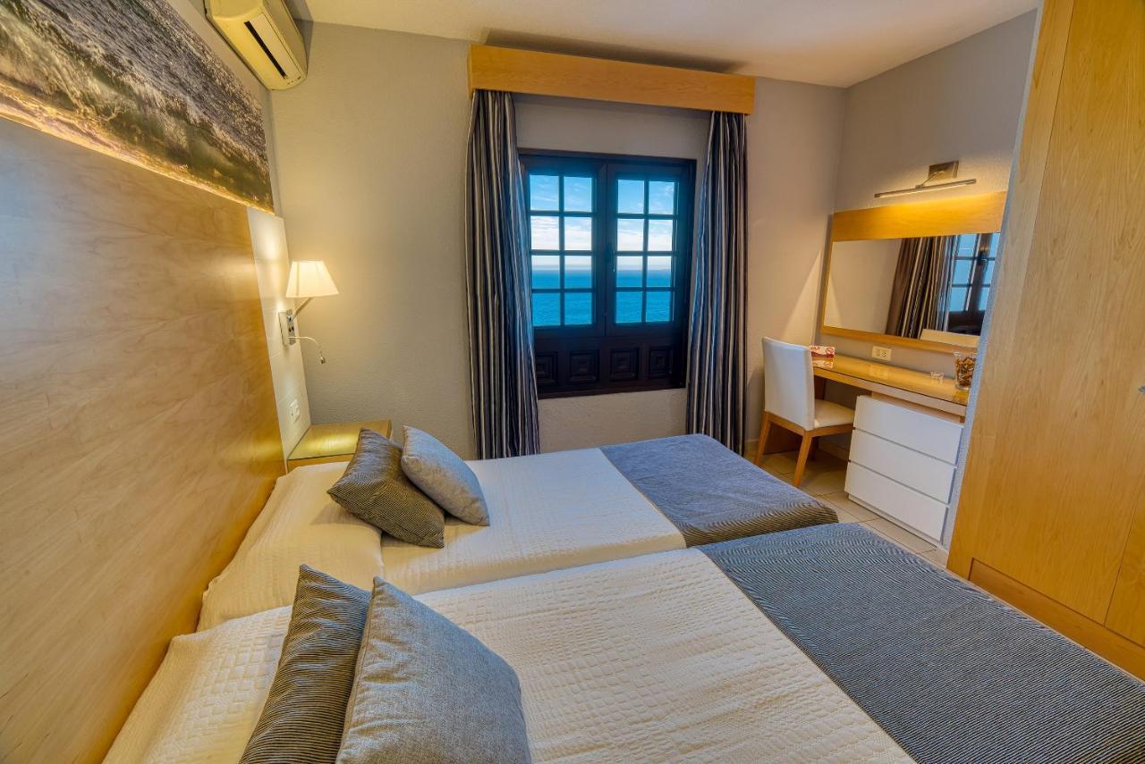 Ona Rosas Apartahotel 3*