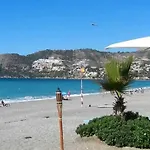 Unique Plaza Higuitos