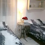 Elegant Villa In Tomares, Private Pool And Enclosed Garden