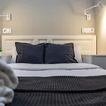 Cosy 2 Bedroom Apartment In Chamberi