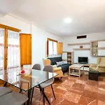Holi-Rent Estrella