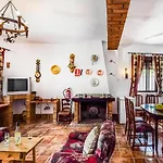3 Bedroom Awesome Home In Rute