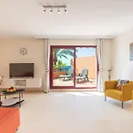 Magnifico Apartamento De 3 Dormitorios En Riviera Andaluza
