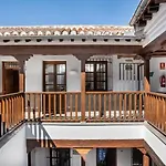 Limehome Granada Calle Santa Ana