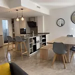 Preciosa casa de 4 habitaciones y 3 baños, Urbanización Los Naranjos, Puerto Banus