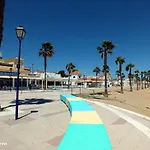 Gran Adosado De Esquina Muy Cerca De La Playa En La Antilla