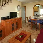 Lovely Home In Santa Pola With Kitchen