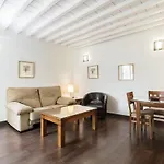 Apartamentos Laurel Suites