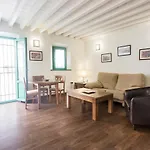 Apartamentos Laurel Suites