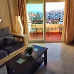 Apartamento Con Vistas Al Mar En Puerto Marina