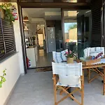 Beach Flat With Garden