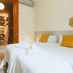 Avinyó- New Listing -Spacious Loft in the Gothic Quarter!