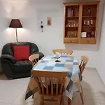 Casa en la Plaza, Hinojares Vivienda Rural