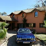 Exotic Tropical Villa W/ Large Pool In Sotogrande!
