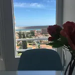Bright Studio Apt. With Sea View And Pool