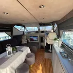 Barco Muy Romantico Con Parking!