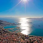 Fantástico apart. en 1°linea playa 5min Gibraltar