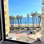 Frente a la playa Malagueta Arenal, 10 personas