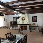 Villa Hierbabuena
