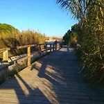 Bungalow Deluxe Urbanización Privada en playa con piscina, totalmente equipado