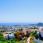 Stylish Seaside 3 Bed Apartment With Terrace + Sea View