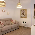 Apartamentos Turisticos La Estacion