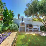 Villa Mas Tranquila - A Stylish Villa With Pool 150 M From The Beach