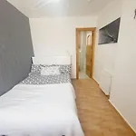Casa piscina privada 4 dormitorios