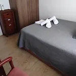 Comoda Y Moderna Habitacion Doble