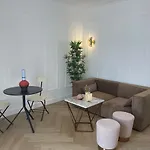 VIDAL APARTAMENTOS con parking privado.