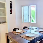 Awesome Cozy Bungalow , Pool Open From June To September
