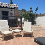 Paso Del Lobo - La Casita