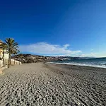 Sunny 2-Bedroom Apartment With Sea View