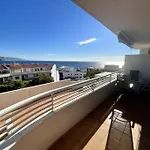 Sunny 2-Bedroom Apartment With Sea View