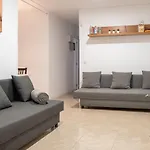Apartment Next To Europa Fira And 20\' From Barcelona City Center