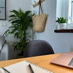 Atroe Apartment
