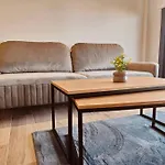Claudia Luxury Apartment Near The Beach With A Pool, Gym, And Secure Gated Parking