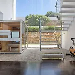 LUJOSAVILLA PISCINA 25 METROS SUIT 60m2 SPA SAUNA