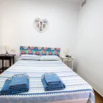 Rentitspain Confortable Apartamento Con Patio En Motril