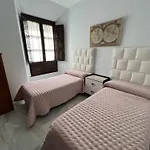 Apartment Palacio De Los Vibora Parking Gratis