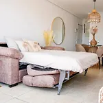Penthouse In Estepona Met Jacuzzi En Zeezicht!