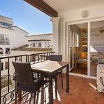 Duquesa Port Studio Apartment - Bright Sunlit Terrace