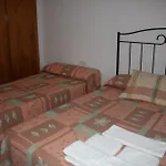 Hostal Torre De Guzman