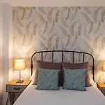 Dona Mª Urban Apartment