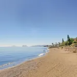 Beautiful Apartment In Estepona With Wifi
