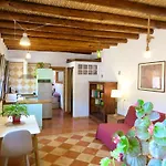 El Encanto