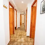 Espacioso Piso De 4 Habitaciones Cerca Del Mar